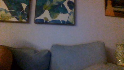 lilly18 live cam on Cam4