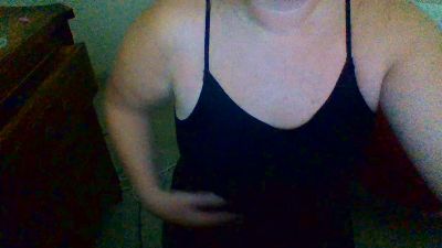 lilly18 live cam on Cam4
