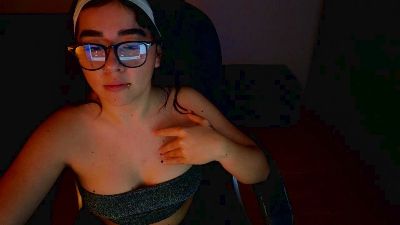 lilmisscloud live cam on Cam4