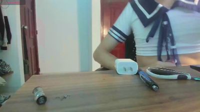 lilsweetBunny live performer webcam from Colombia