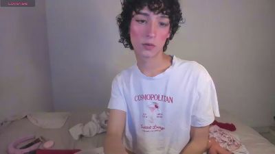 lilsweetBunny live cam on Cam4