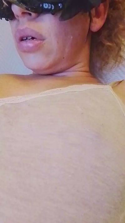 lily202 live cam on Cam4