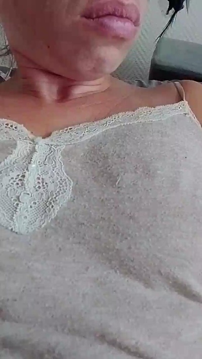 lily202 live cam on Cam4
