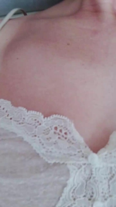 lily202 live cam on Cam4