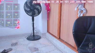 lily_evil live cam on Cam4