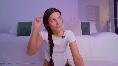 lilyroselynn live cam on Cam4