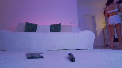 lilyroselynn live cam on Cam4