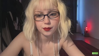 lilyx52470 live cam on Cam4