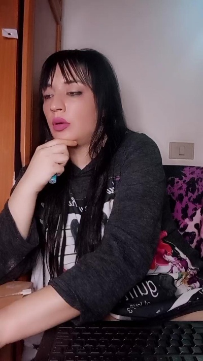 lina5555 live cam on Cam4
