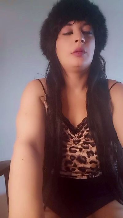 lina5555 live cam on Cam4