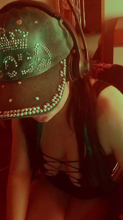 lina5555 live cam on Cam4