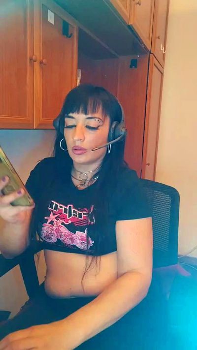 lina5555 live cam on Cam4