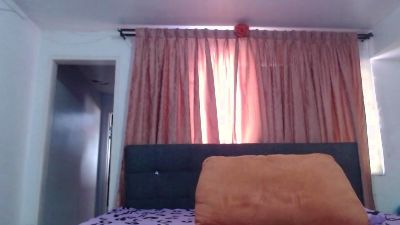 linapalacios2 live cam on Cam4