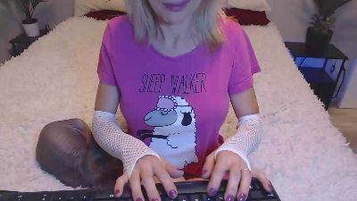 linda_4u live cam on Cam4