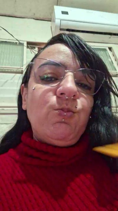 linda_maravilh4 live cam on Cam4