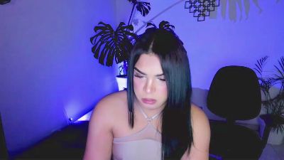 linda_zaam8386 live cam on Cam4