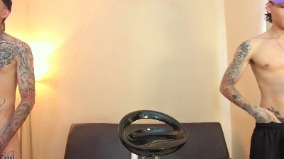 lindaandmarcela live cam on Cam4