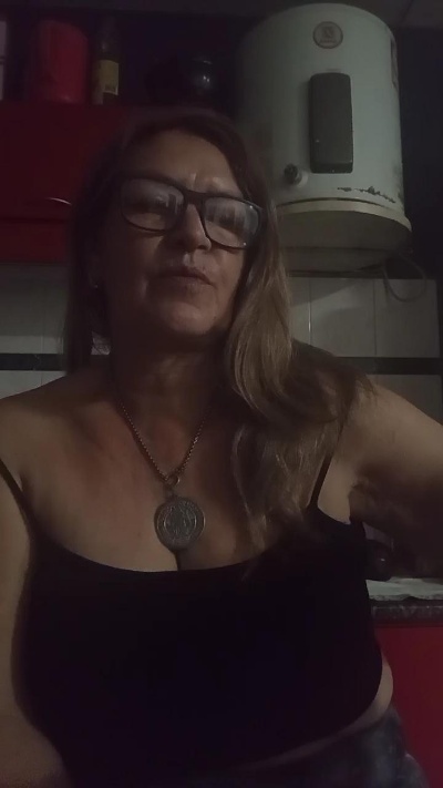 lindanina1 live cam on Cam4