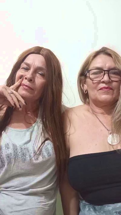 lindanina1 live cam on Cam4