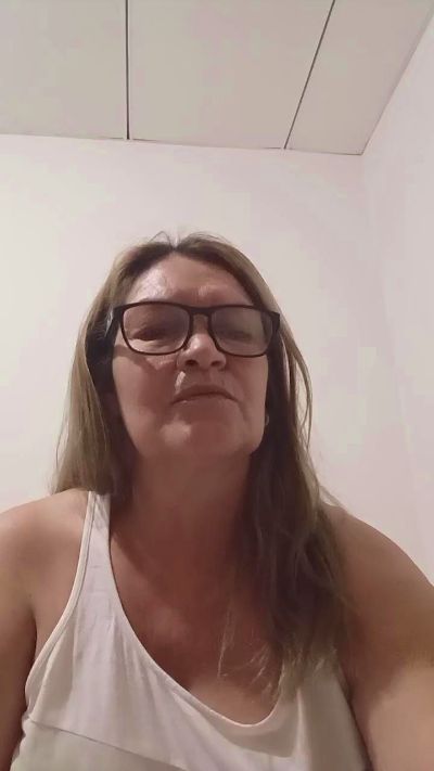 lindanina1 live cam on Cam4