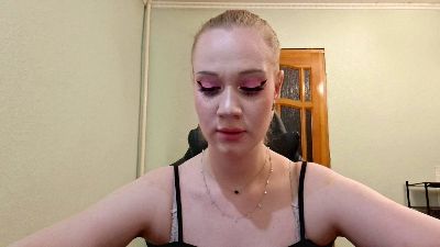lindaxxcrow live cam on Cam4
