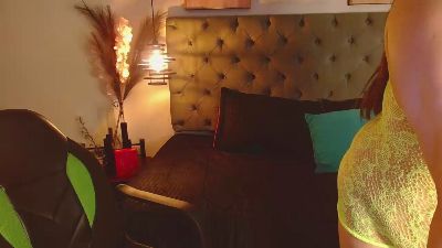 lindsay_taylor live cam on Cam4