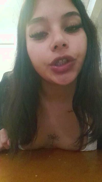 linnda88 live cam on Cam4