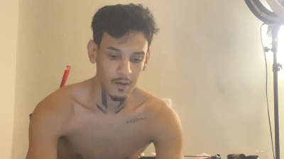 lirajk__ live cam on Cam4