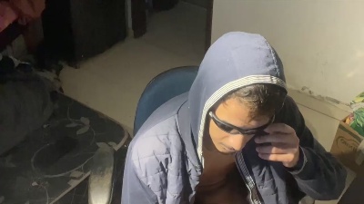 lirajk__ live cam on Cam4