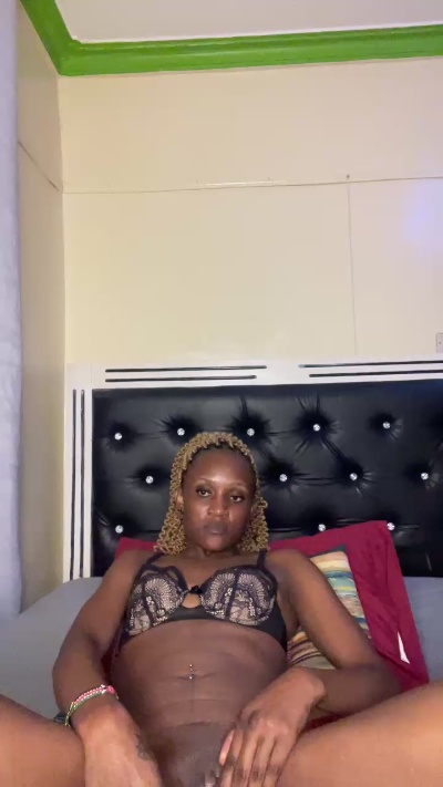lisa2320 live cam on Cam4