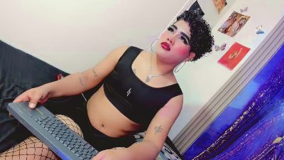lisa_armas_ live cam on Cam4