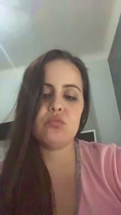 lisandra90girl live cam on Cam4