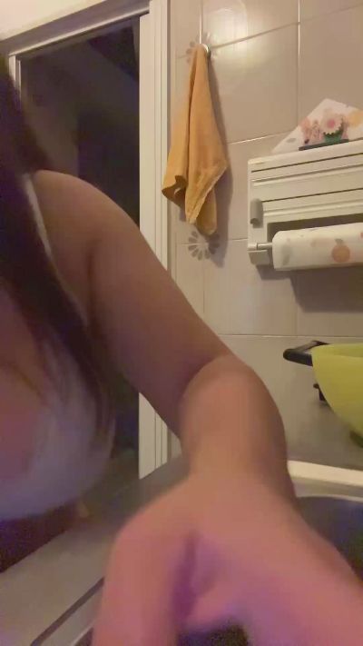 lisandra90girl live cam on Cam4