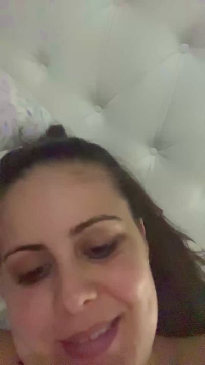 lisandra90girl live cam on Cam4