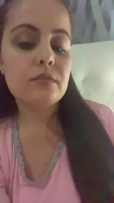 lisandra90girl live cam on Cam4