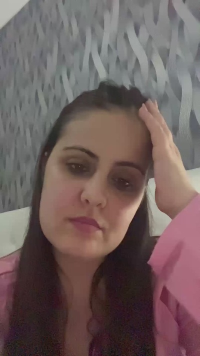 lisandra90girl live cam on Cam4