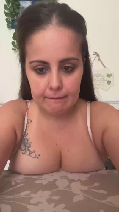 lisandra90girl live cam on Cam4