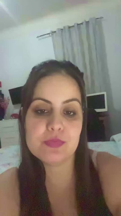 lisandra90girl live cam on Cam4