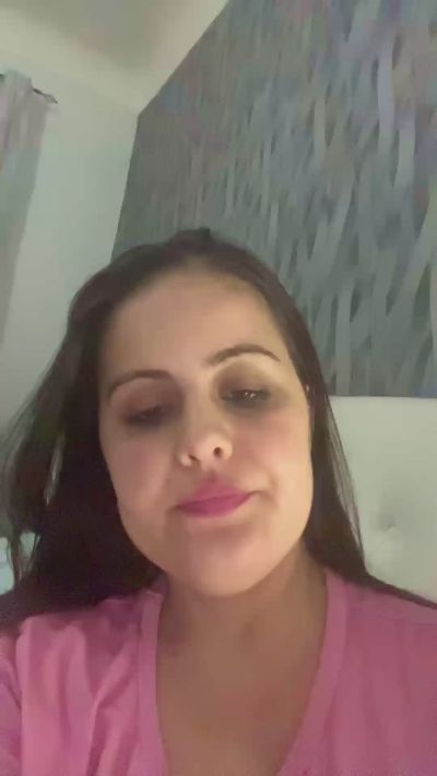 lisandra90girl live cam on Cam4