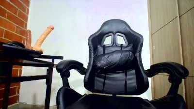lisbigtits_hot live cam on Cam4