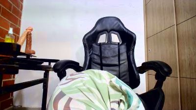 lisbigtits_hot live cam on Cam4