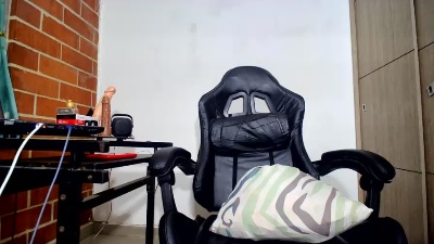 lisbigtits_hot live cam on Cam4