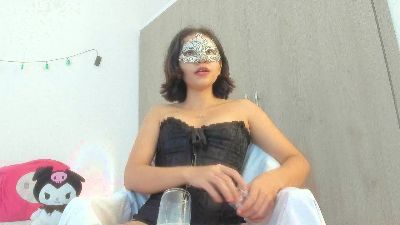 litle_slut live cam on Cam4