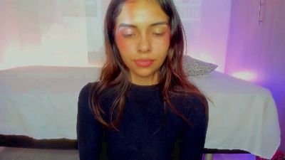 litle_slut live cam on Cam4