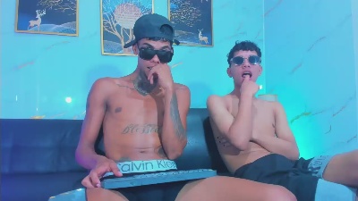 litle_sweet_boy live cam on Cam4