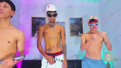 litle_sweet_boy live cam on Cam4