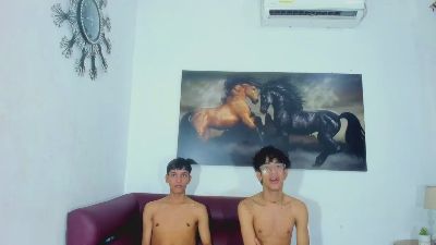 litle_sweet_boy live cam on Cam4