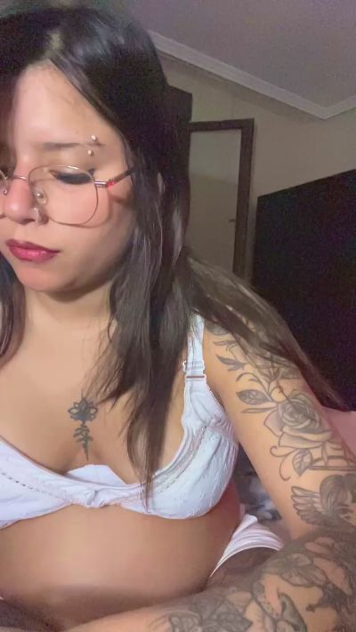 littleangelabby live cam on Cam4