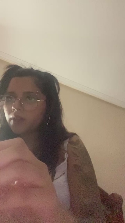littleangelabby live cam on Cam4