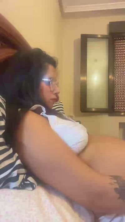 littleangelabby live cam on Cam4